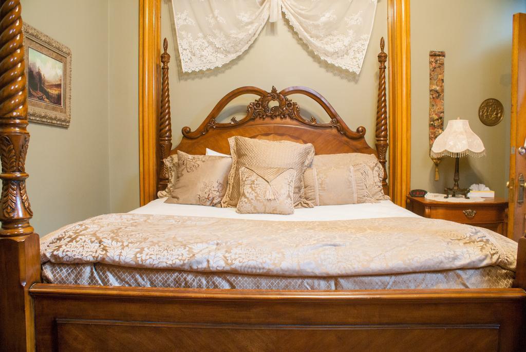 Armstrong Mansion Salt Lake City Room photo