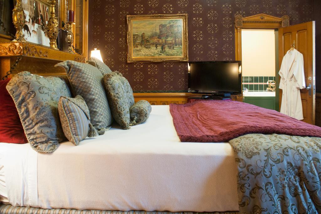 Armstrong Mansion Salt Lake City Room photo